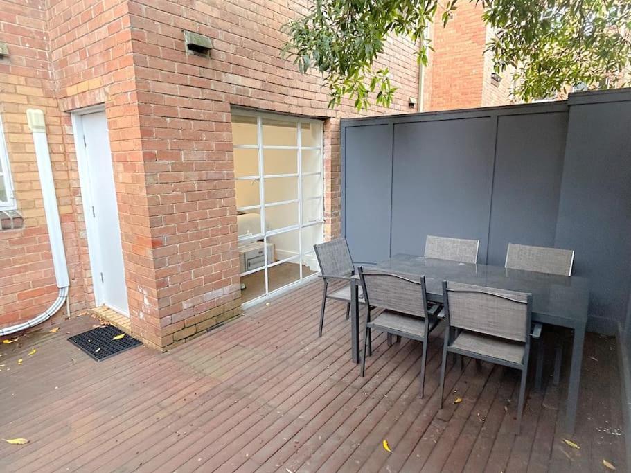 Ferienwohnung East Melbourne Unit With Courtyard Exterior foto